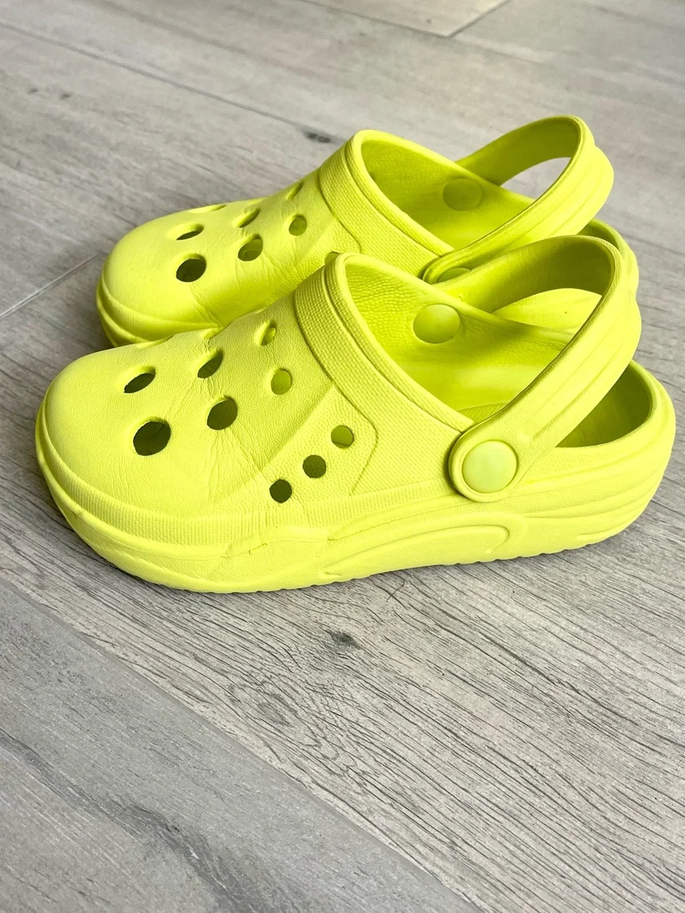 Zara Neon Yellow Clogs Size 29 | Lightweight Slip-On Garden Shoes